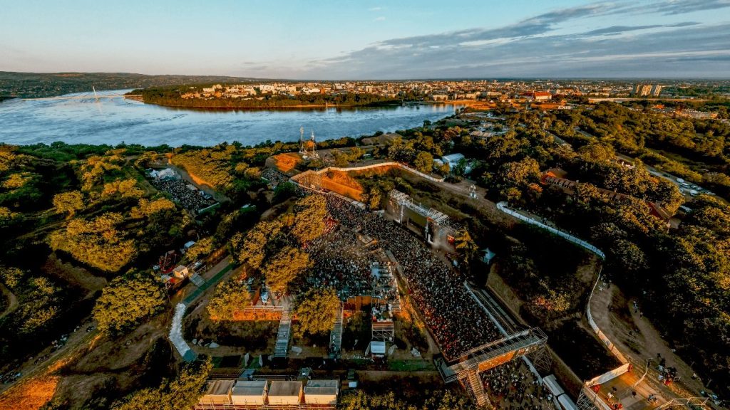 Вдячність у важкі часи