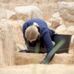 Зображення давніх мегалітичних tombs у Польщі