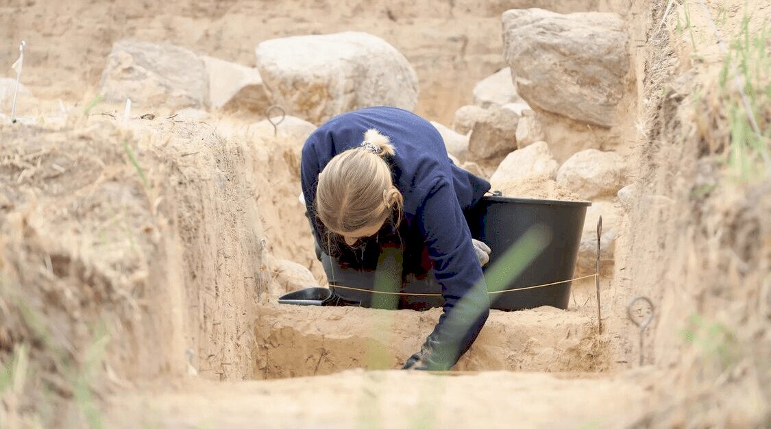 Зображення давніх мегалітичних tombs у Польщі