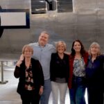 Нащадки екіпажу B-17 на зустрічі